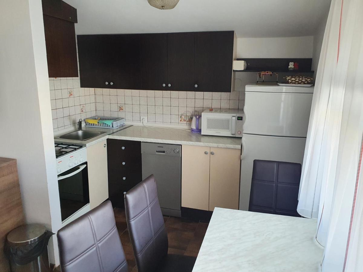 Apartmani Deak Vir Eksteriør billede